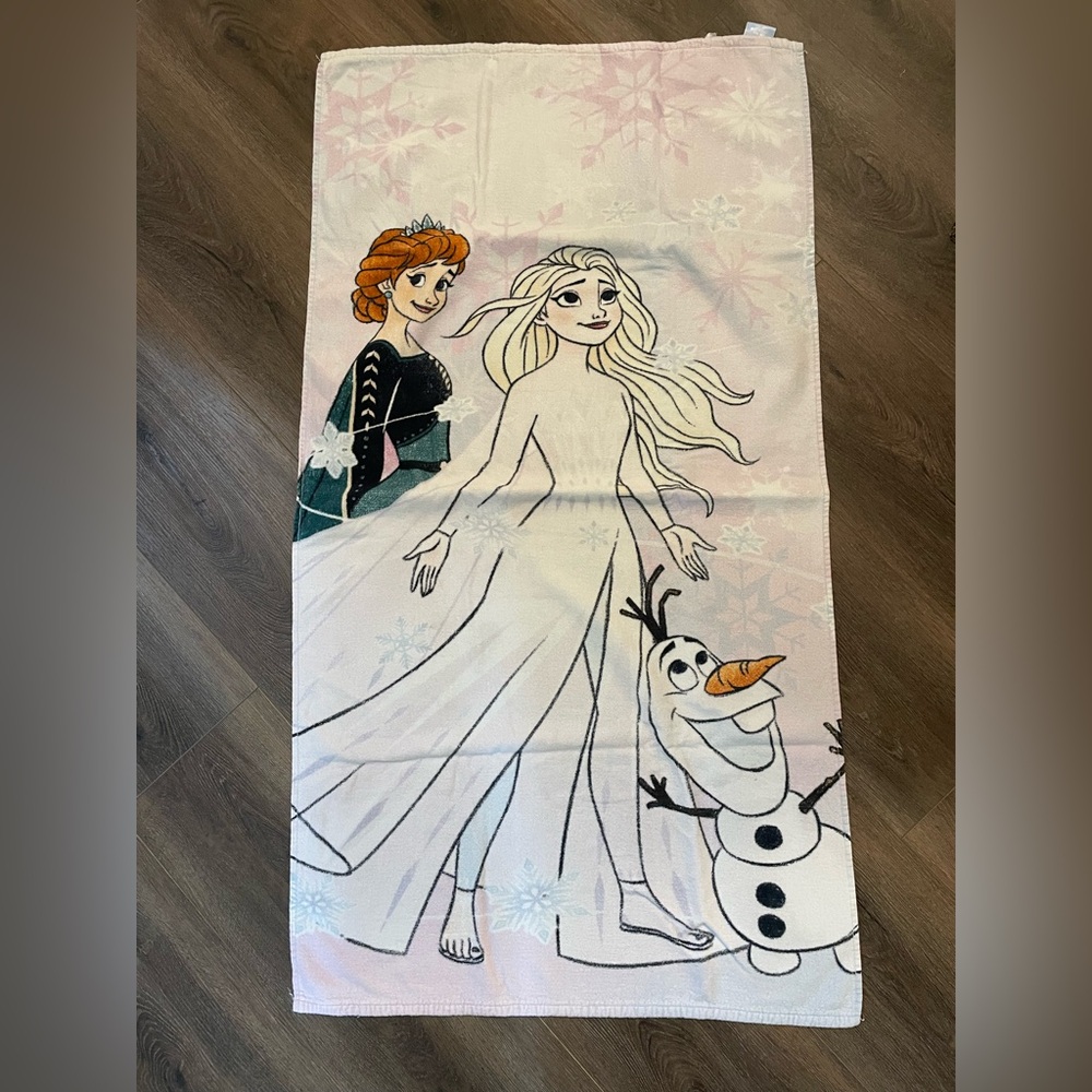 Disney Frozen 2 Kids Beach Towel
